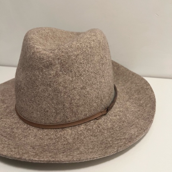 Janessa Leone Accessories - Janessa Leone Wool Felt Fedora Hat